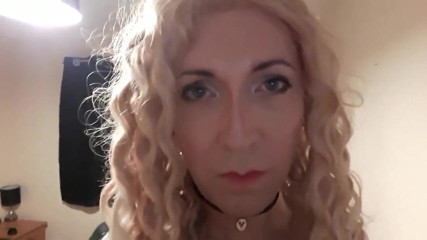 The Midnight Minx: Crossdresser in nylon