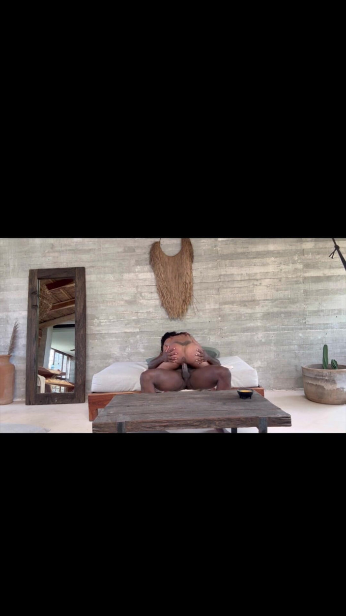 vanillaslimcara: Yall quiere el video anal siguiente