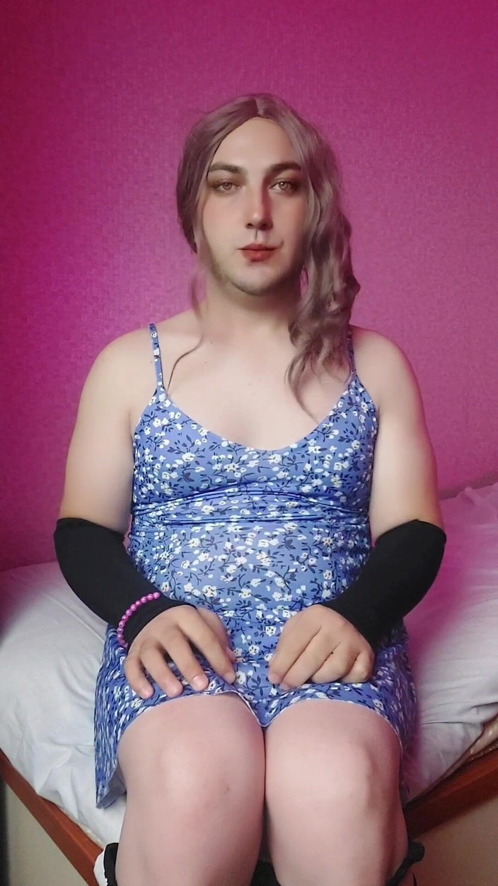 Kitty_Cross: The Best Masturbating Cute Crossdresser Babe Blonde Model Big Butt...