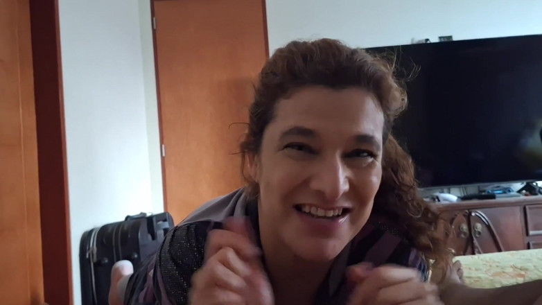 Agnes Swallow: Przyrodnia siostra chciała spermy w ustach przed pójściem do pracy...