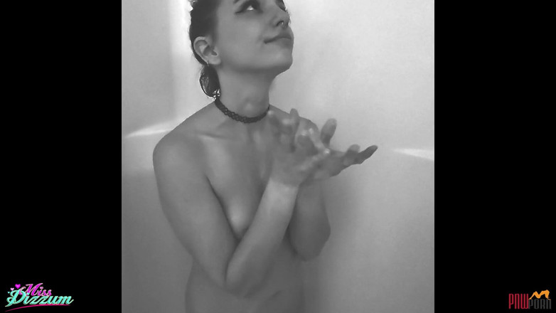 PNW Porn: Fotoshoot i Woods Creampied och Pissed på