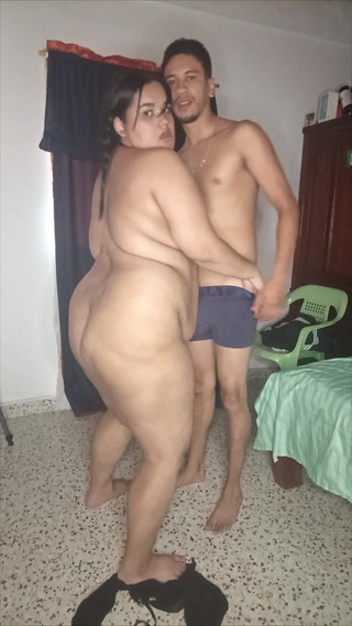 Miia Foxxy: あなたがそれを吸うなんておいしい