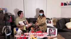 Chloe Lin: 亚洲骚货来我房间，把我骑到停不下来