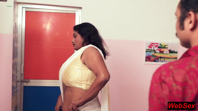 WebSex Premium: Bhabhi nóng bỏng bị devar nghịch ngợm đụ! Đừng chạm vào tôi