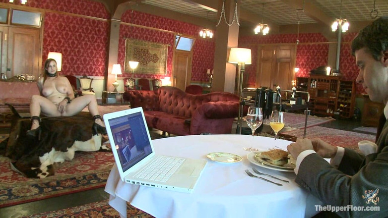 The Upper Floor by Kink: Секс-рабыни идут работать на садистских хозяев и госпож