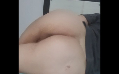 Emily-Chan: Otaku-mädchen masturbiert und hat einen reichen orgasmus