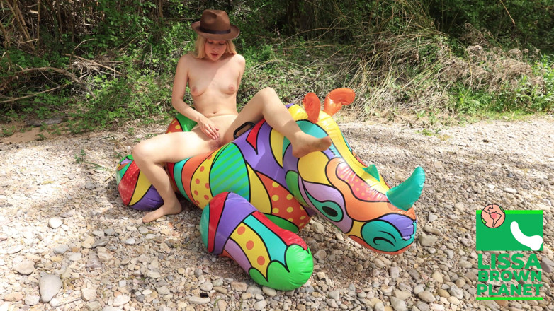 Lissa Brown: Inflatable Wildlife Explorer Arrives at the Inflatable Site; It's Very...