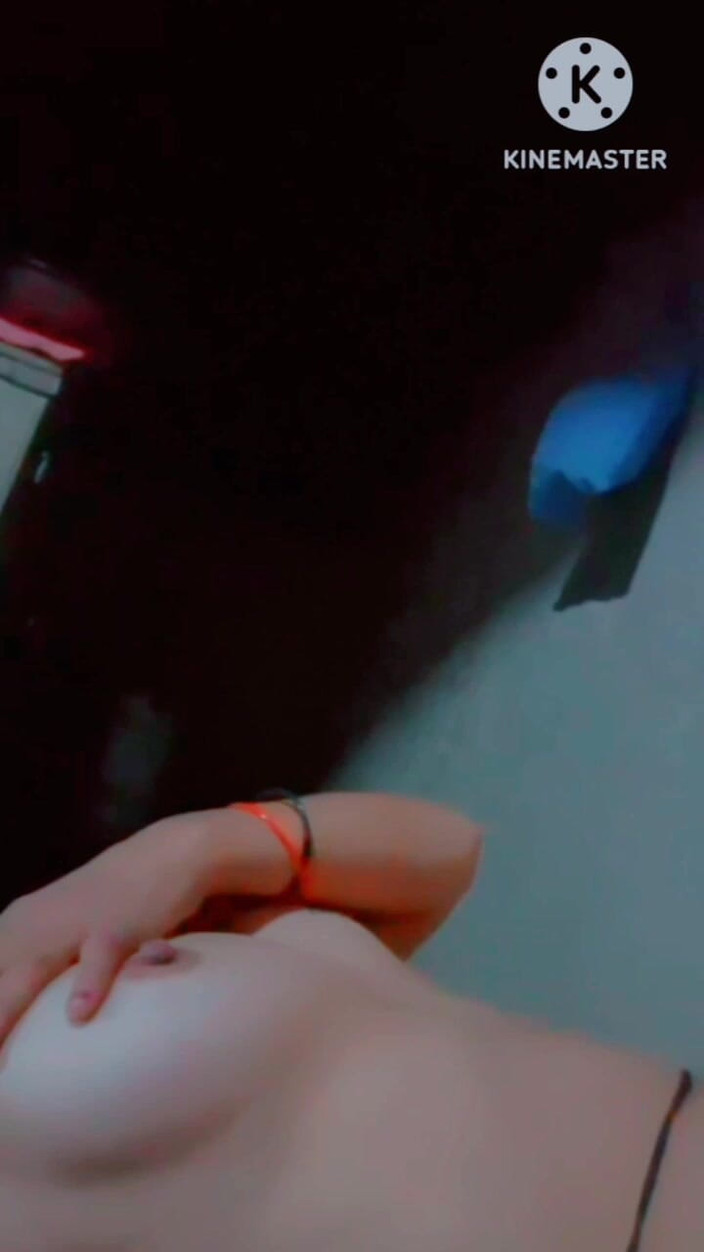 TricolorMusic3: Het tonåring ålder college sexig tjej het vacker sexig fitta min...