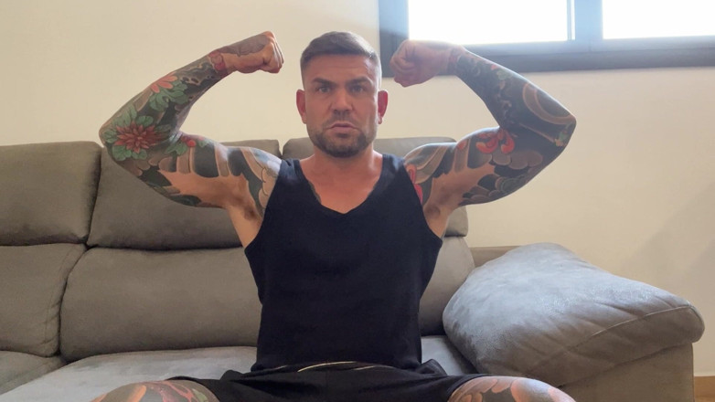 Juan Lucho Gay: Straw, Footwork and Cumshot on Them