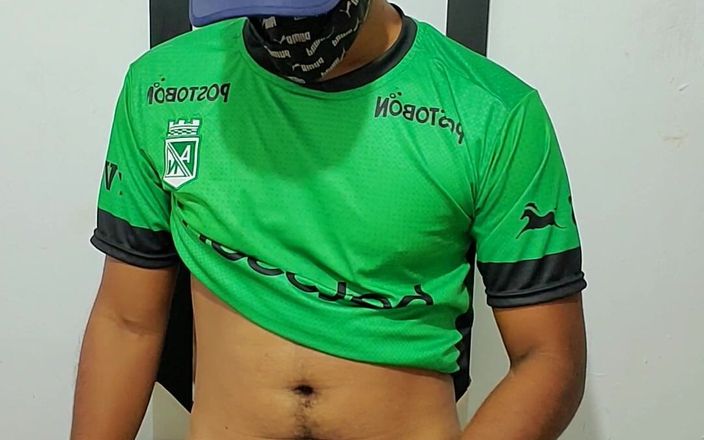 Charlieburrito: Con cu khổng lồ bị kích nổ