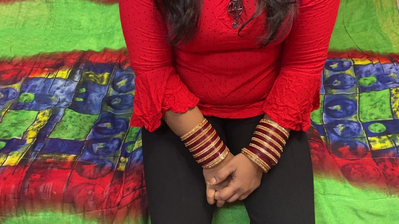 Angoori: 德西印度热辣农村女孩