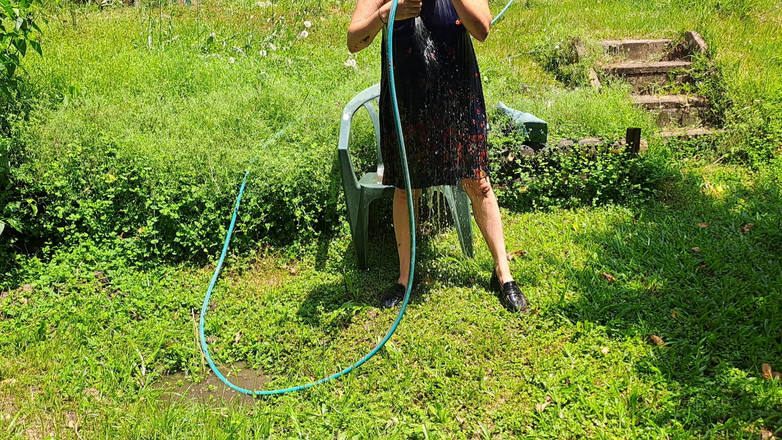 Thefetishgirl: Loafers in de modder