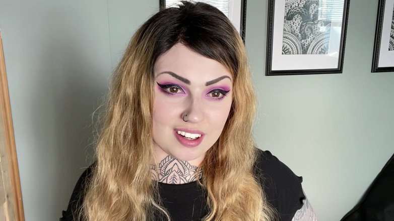 Miss Valentina: Wedgies Make You Hard