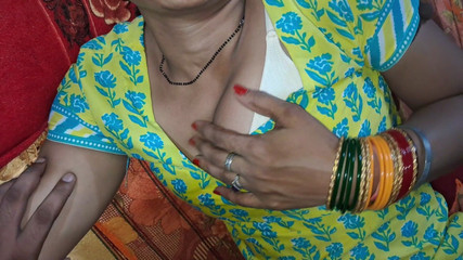 xshika: Muie indiană bhabhi suge pula