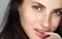Watch for beauty: Aliana si cantik close-up.