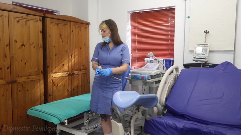 Domestic femdom: Punição De Castidade Da Enfermeira Mcqueen