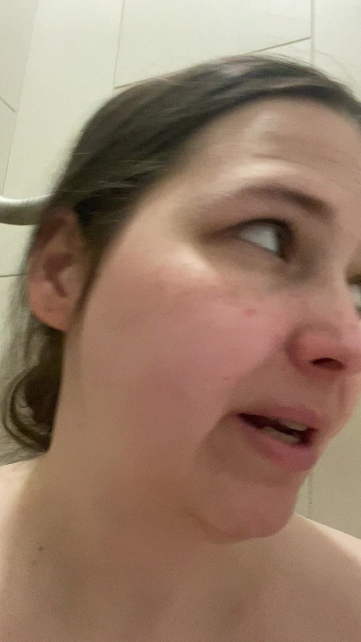 MissChrystalline: Inexpertly Riding My Pink Dildo
