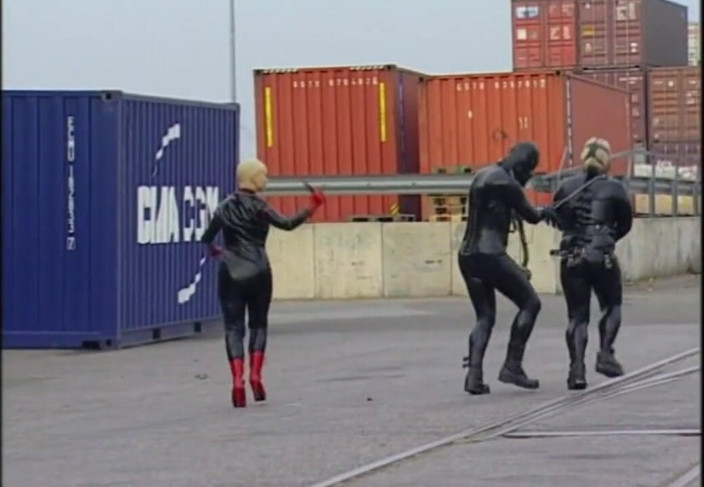 Absolute BDSM films - The original: Pussy licking in gas mask humiliating
