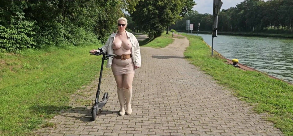 UserBitch1: Santai di jalan