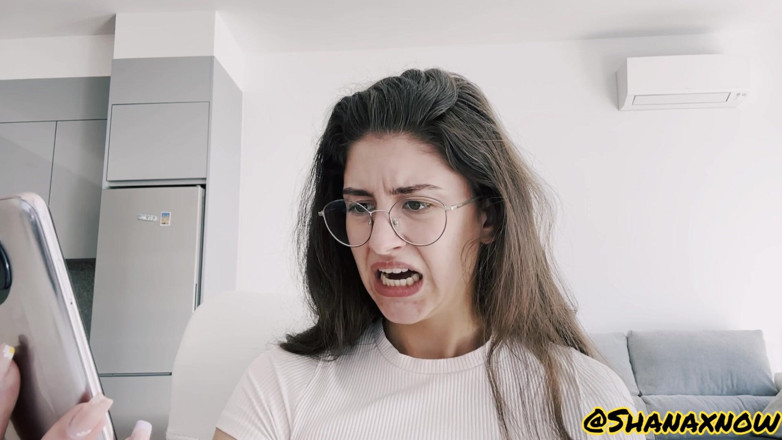 Shanaxnow: Cerita fetish kaki balas dendam