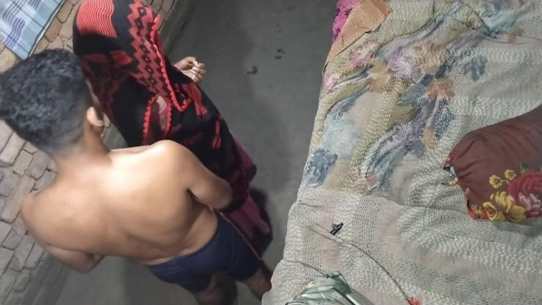 Pumi: Gorąca Bhabhi dawała mi biczowanie