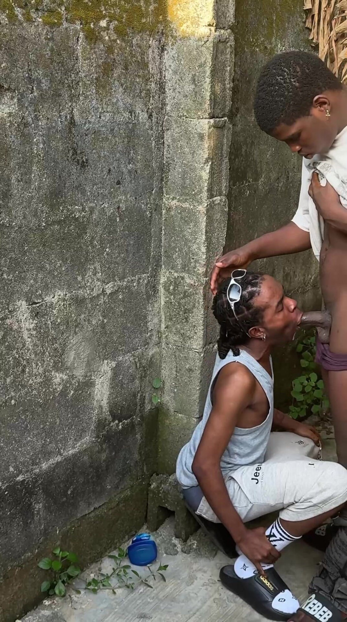 YungthugM: Chico heterosexual viaja lejos solo para enlace