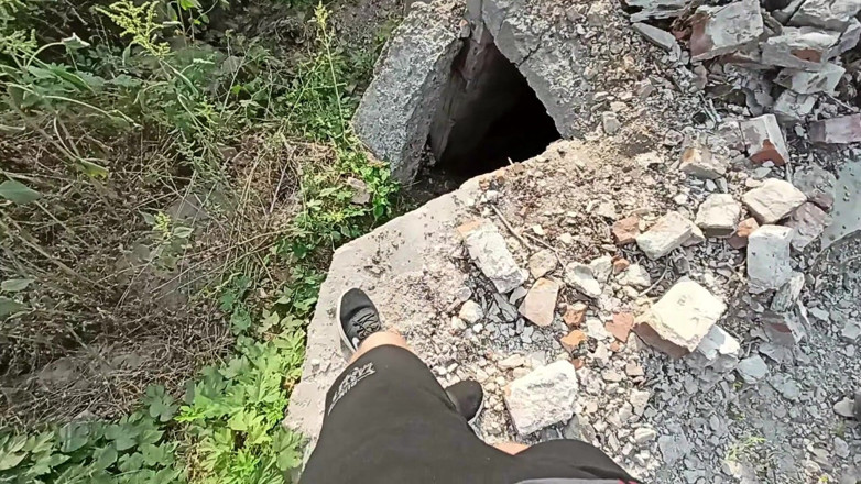 ArchiRusik: Okurka, banán, ošukaná venku a naplněná spermatem otroka!