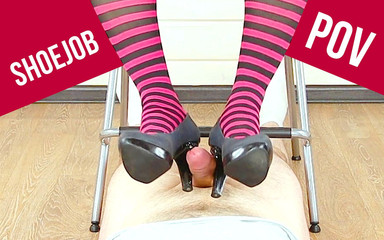 House of Era: Shoejob podpatky a footjob POV