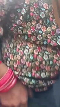 Une Bhabhi Du Village Desi Se Fait Baiser Par Son Beau-frère Dans La Nature