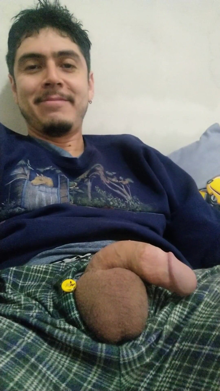 Tabasco Jake: Cara bonito mostrando pau e bolas flácidos