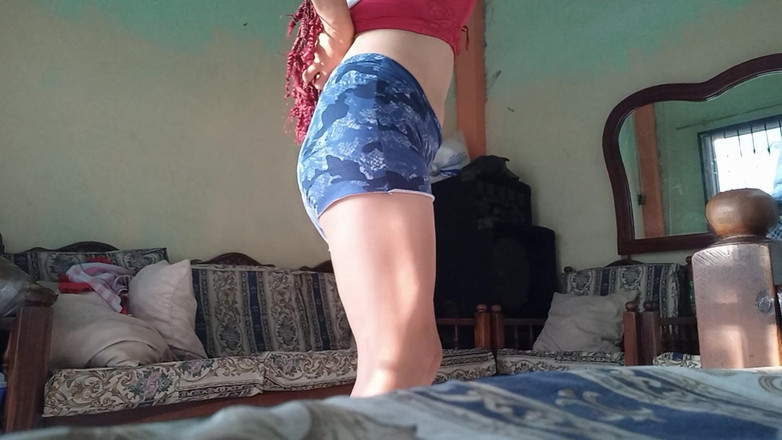 Martin13: Znalazłem ją w seksownych ubraniach naprawiających w jej mieszkaniu i...