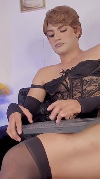 Sissy Femboy Ken Solo: Plug, Dildo Contemporaneamente