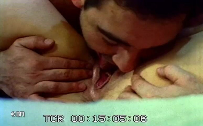 Vintage bedtime stories: Si blonde panas yang bertetek besar mengongkek batang seperti tiada...