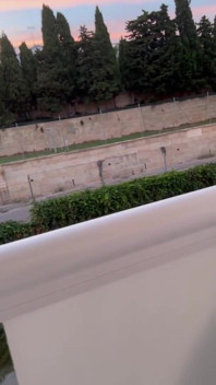 WildEnglishbbw wrijft dikke kut op mijn balkon