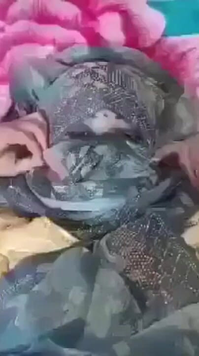 Savita5343: Dubur pertama Bhabhi Desi Savita miang - adik tiri remaja India