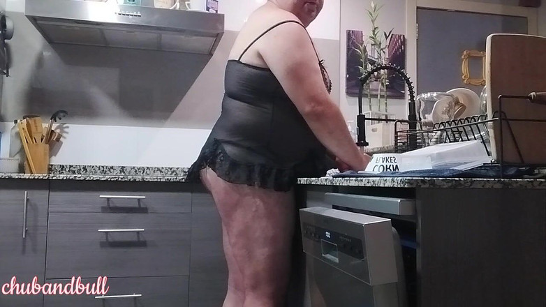 Chub_Bull: Maricas limpando a louça