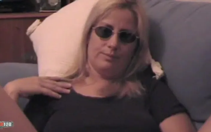MMM100: Martha : amateur cougar slut is fully revealed