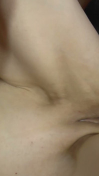 Nienasycona niemiecka MILF odprowadza wiele twardych kutasów