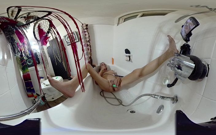 Lizzy Yum: Lizzy Yum VR Juni 2025 Masturbation Dilating baden Edging amateur, dicke...