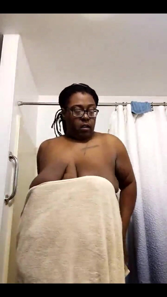 His Queen Suga: Stream spuštěn