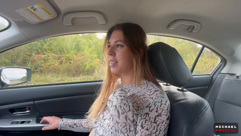 MichaelFrostPro: Молода дівчина-автостопщиця, її тариф з її анальним отвором