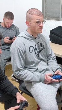 3 Heteros Jogando Pelados