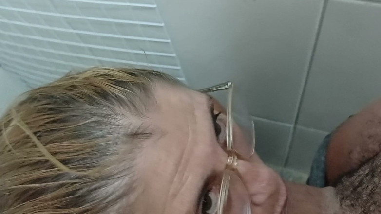 Tomsorte: Married Swallowing up My Throat