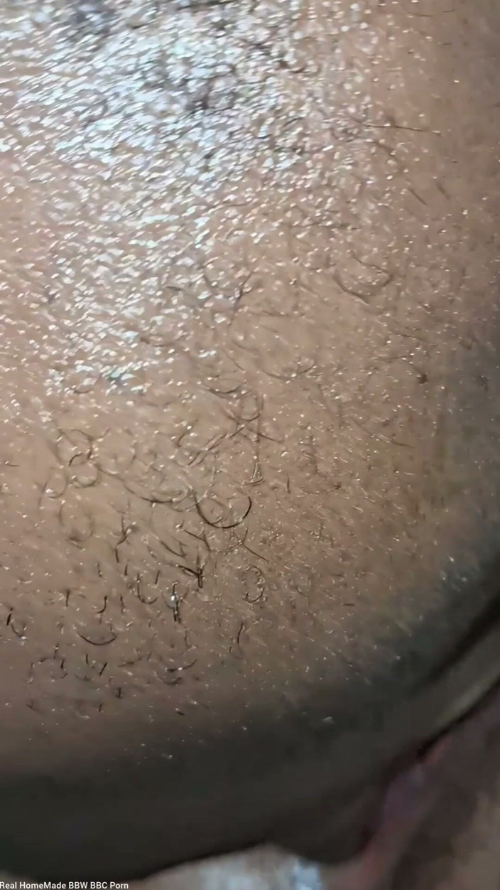 Real homemade BBW BBC porn: Intenso cuerpo gimiendo, orgasmos temblorosos, coño, lengua follada