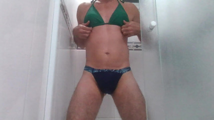 Alan Long: Shaving the Ass in the Shower for You!