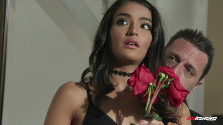 New Sensations: Emily Boleh Mengendalikan Lima