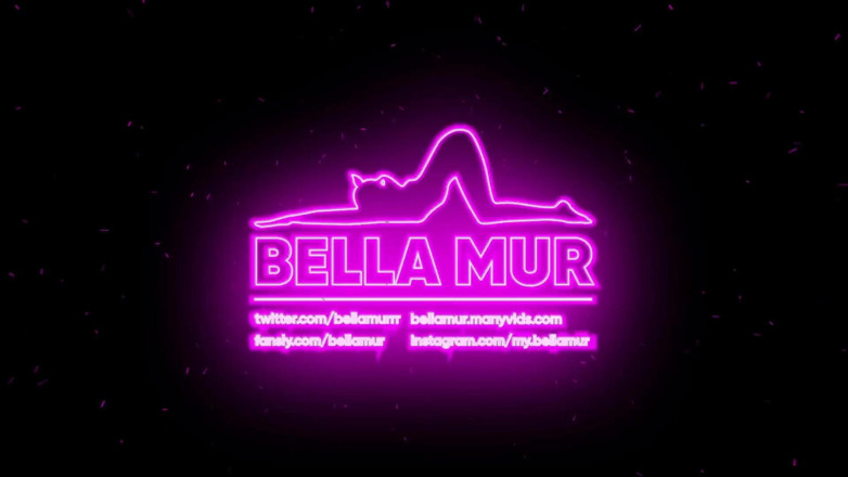Bella Mur: 더블 딜도를 공유하는 대학에서 가장 인기있는 치어리더
