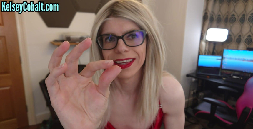 KelseyCobalt: Сперма без рук в червоній сукні.