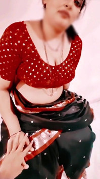 Sexy Marathi Mami Enjoy Her Young Boyfriend She Is Showing Her Big Back Side