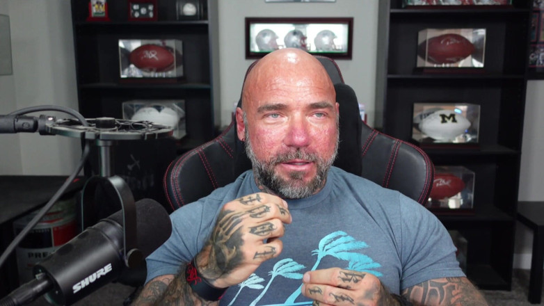 Raw and Uncensored with Masculine Jason: Mají gayové žádnou morálku nebo integritu?